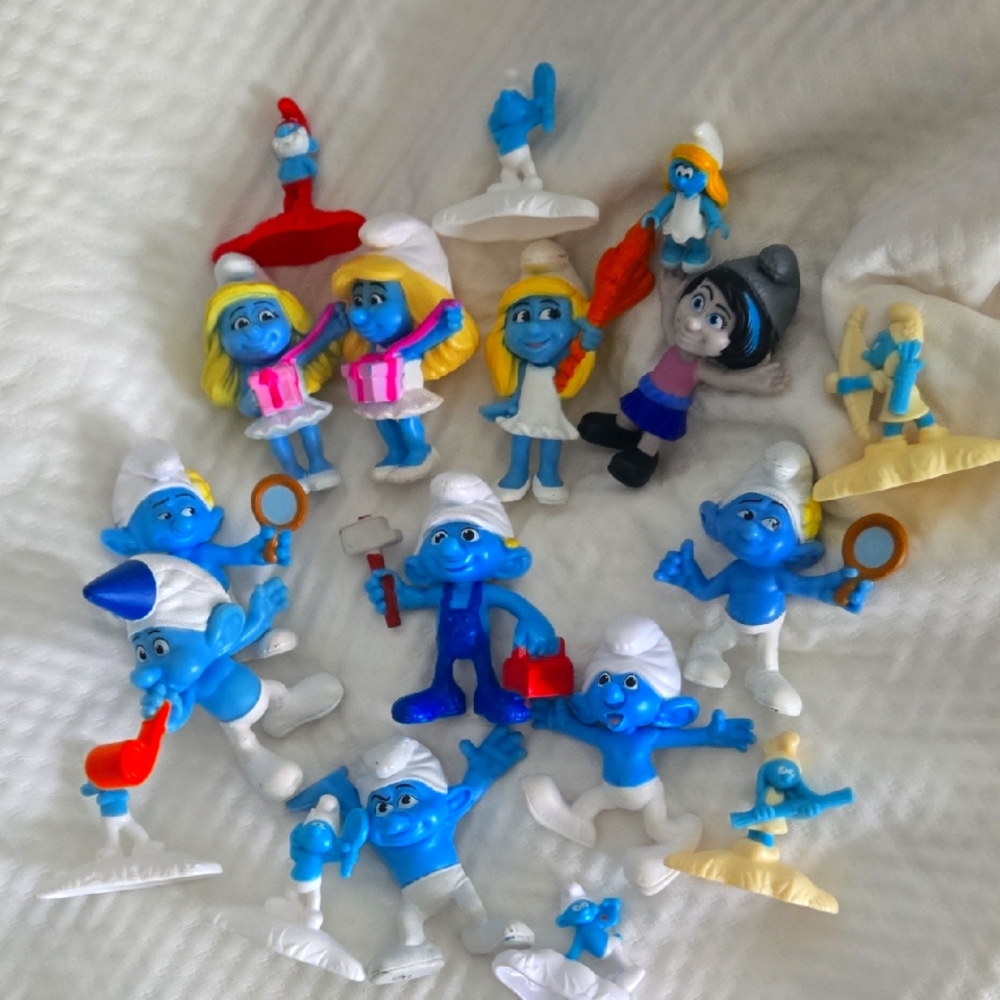Smurfs Figurine Set - Blue and White